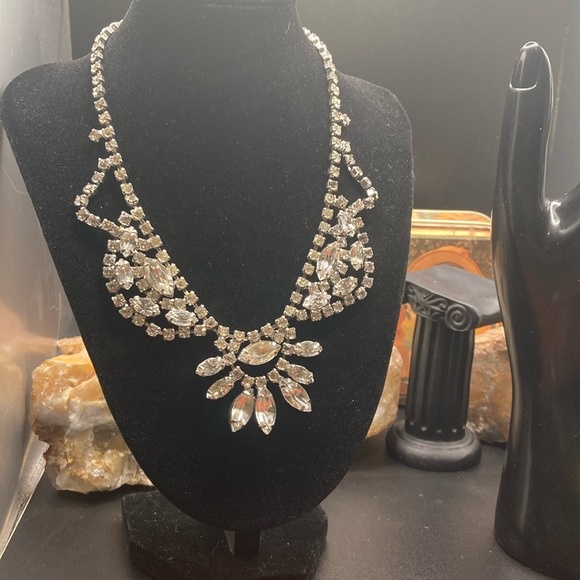 Vintage bridal/formal/prom rhinestone collar style necklace - Picture 1 of 5